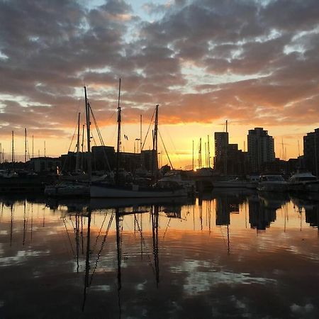Luxury 1 Bed Ipswich Marina Apartment Free Parking المظهر الخارجي الصورة